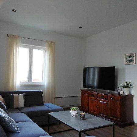 Apartments Jelka พอสติรา ภายนอก รูปภาพ