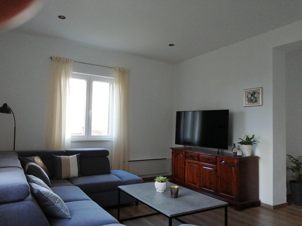 Apartments Jelka พอสติรา ภายนอก รูปภาพ