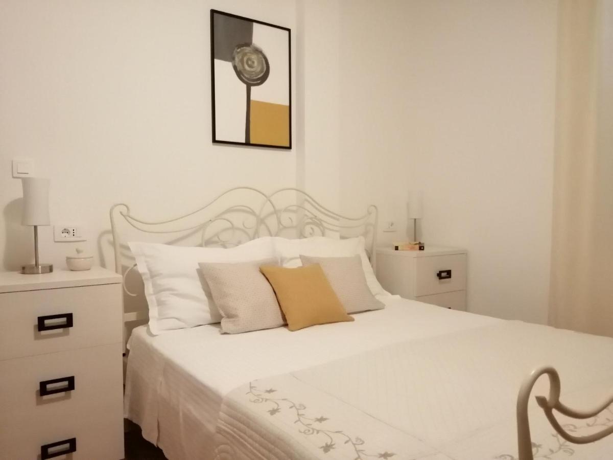 Apartments Jelka พอสติรา ภายนอก รูปภาพ